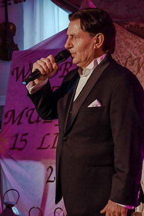 Muzyka i uśmiechy  w Przestrzeni Seniora-3902