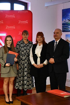 Laureaci i finaliści z żyrardowskich szkół-3948