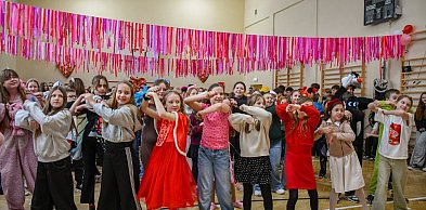 „Raz na romantiko” – bal karnawałowy w Czwórce