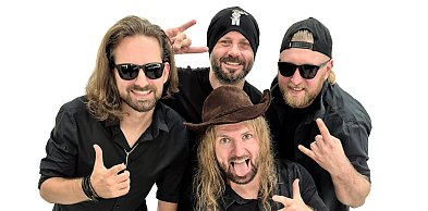 Tułanie się od portu do portu jest bliskie ich sercom