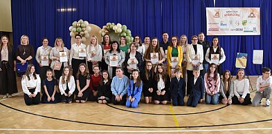 Literacki sukces młodych autorów z Bartnik