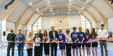 „Siódemka” ma piękną halę sportową