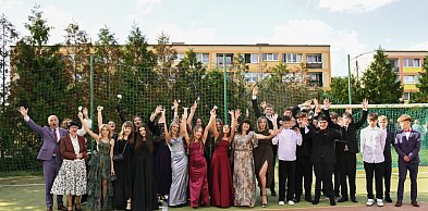 Bal ósmoklasistów w Siódemce