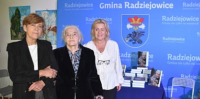 Podróż przez życie pisarki – od Asiuni do Joanny-45756