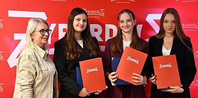 Laureaci i finaliści z żyrardowskich szkół nagrodzeni w Resursie-46221
