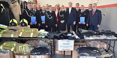 Strażacy otrzymali wyposażenie za 100 tysięcy złotych