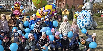 MP10 – niebieski marsz z balonami