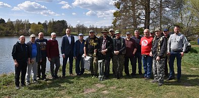 Złowione ryby wróciły do wody „Hamerni”