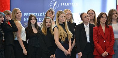 Ostatni dzwonek w technikum – czas na maturę