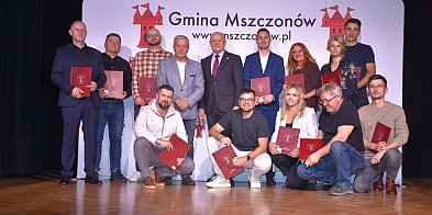 Społecznicy otrzymali akty powołania do Rad -45661
