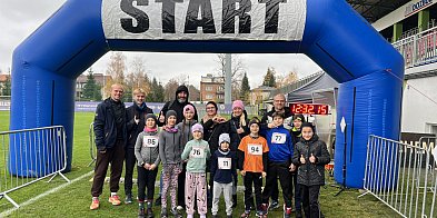 Biegacze z LKS Osuchów na podium-46079