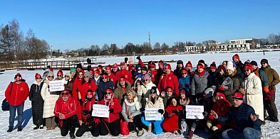 Gorące serca morsów w lodowatej wodzie