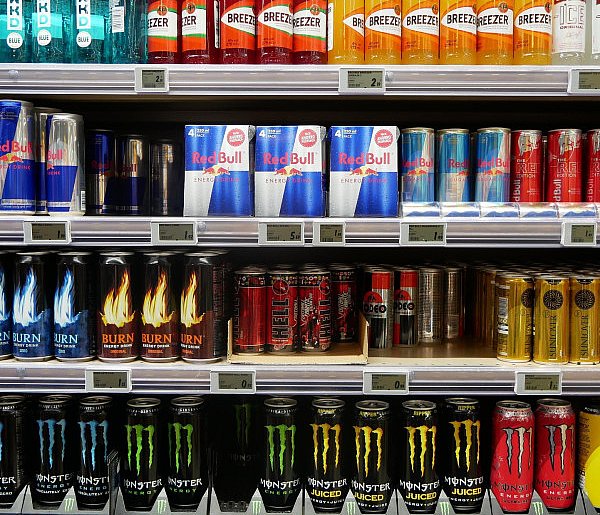 Popularne napoje pójdą ostro w górę. Rząd szykuje podwyżkę VAT-46298