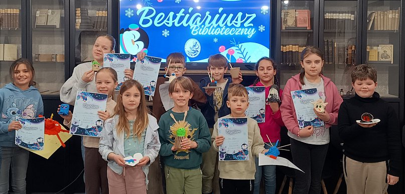 O bestiach i stworach w bibliotece