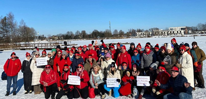 Gorące serca morsów w lodowatej wodzie