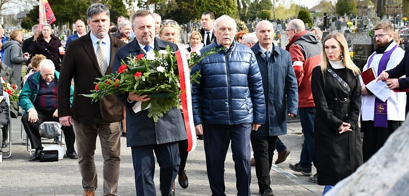 Żyrardów pamięta o ofiarach Katynia