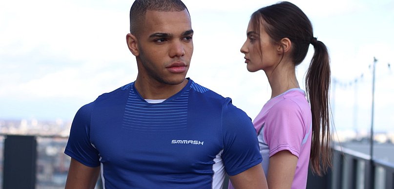 Profesjonalny teamwear dla klubów sportów walki i OCR – w co warto zainwestować?