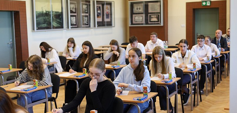 XIX Powiatowe Dyktando w Dwójce