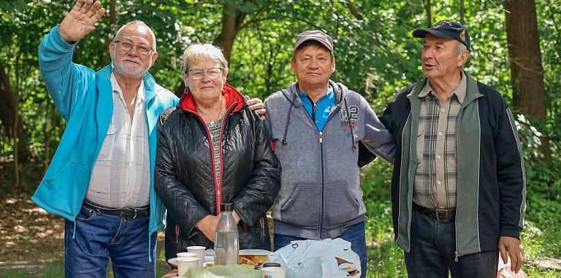 Dzień Sąsiada w Samorządzie Mieszkańców nr 8 trwał mimo deszczu