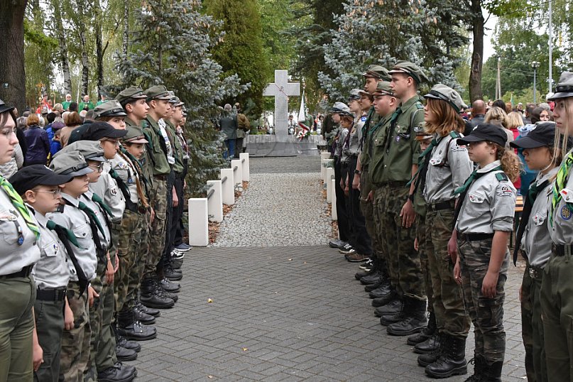 Wielki hołd poległym na Ziemi Jaktorowskiej