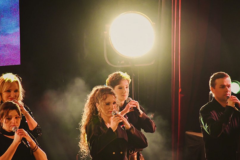 Muzyczna podróż z Mazovian Voices