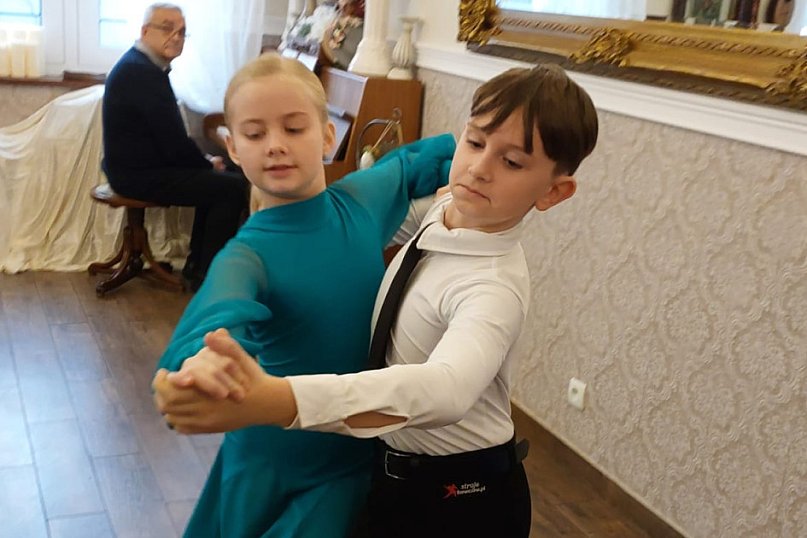 Uczniowie SP 6 zachwycili seniorów swoimi pasjami