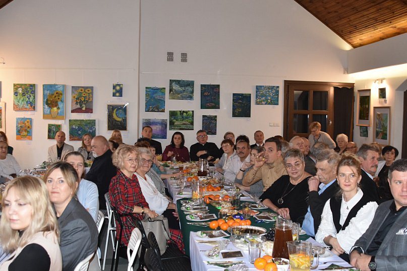 Piękne dzieło wielkich serc przed Bożym Narodzeniem