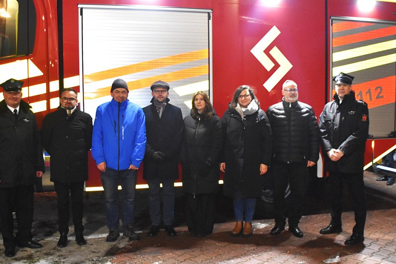 Radośnie witano nowe „dziecko” w strażackiej rodzinie