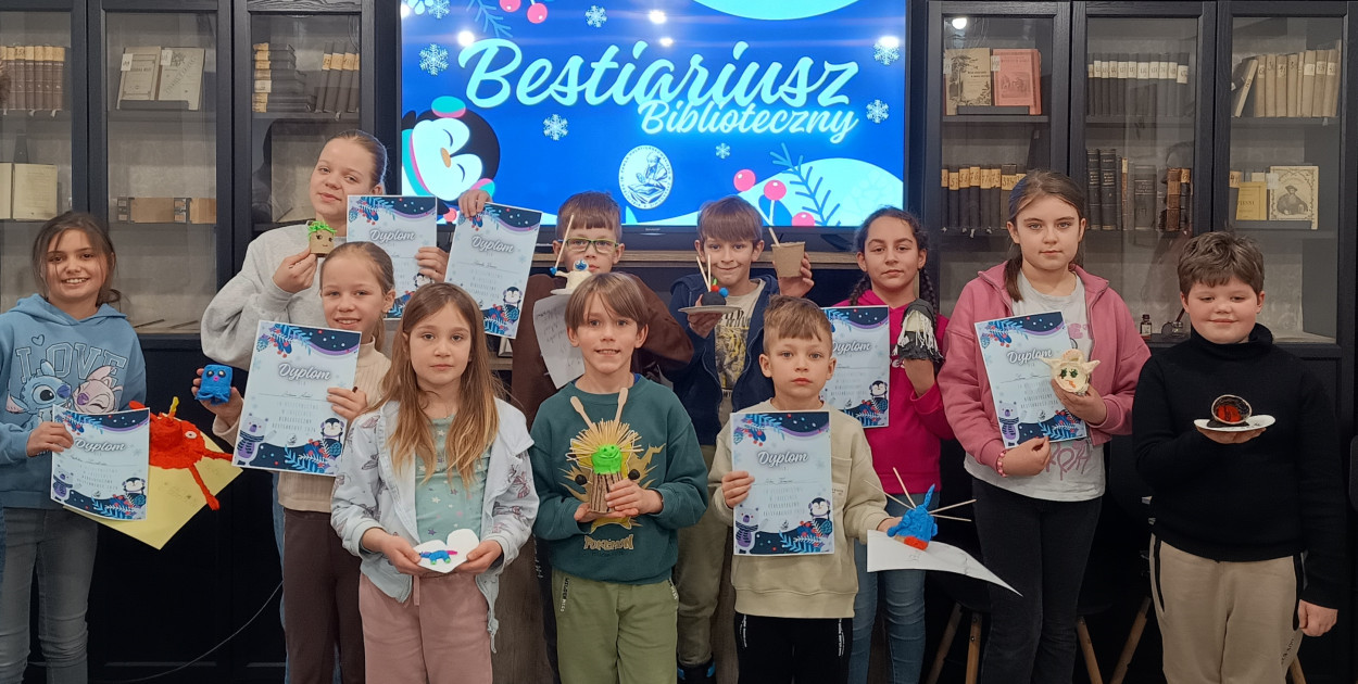 O bestiach i stworach w bibliotece