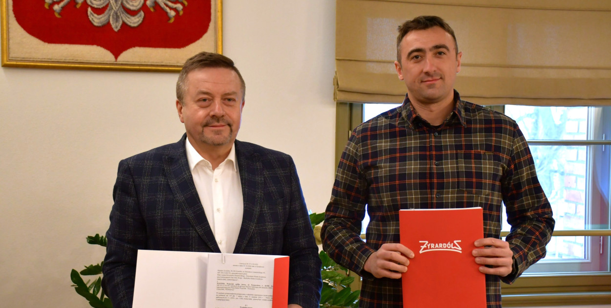 Ciepła woda w basenach przy Farbiarskiej