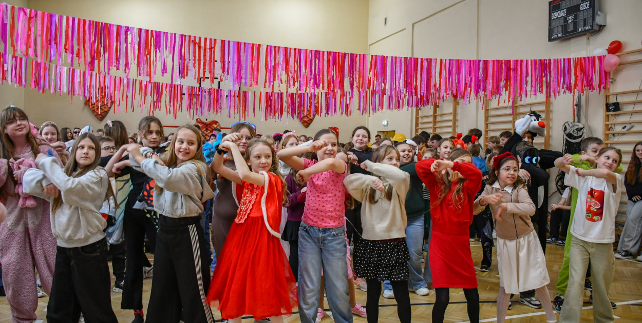 „Raz na romantiko” – bal karnawałowy w Czwórce